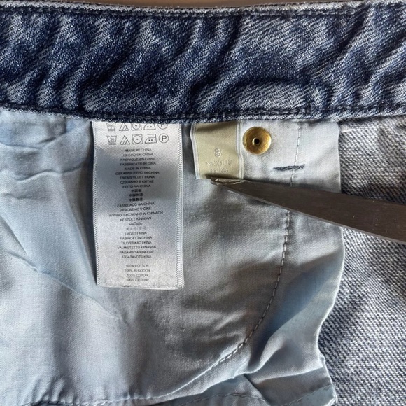 Gently pre owned Michael Kors Raw Hem Shorts Size 8 - Picture 8 of 8